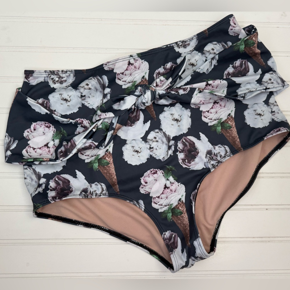 Floral Ice Cream Cone One-Piece Swimsuit - Green